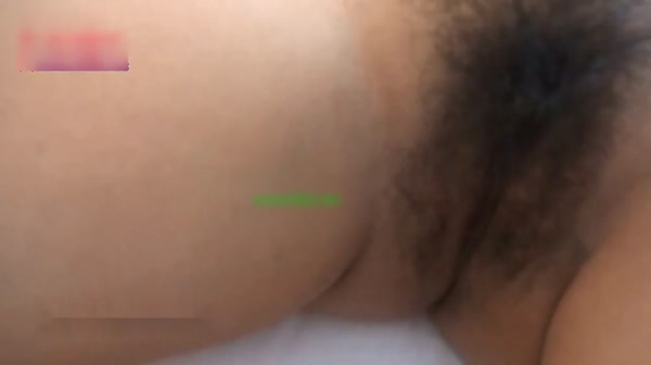 迷人的D罩杯美女被同事灌醉带到酒店操,喝了太多,竟然干尿了